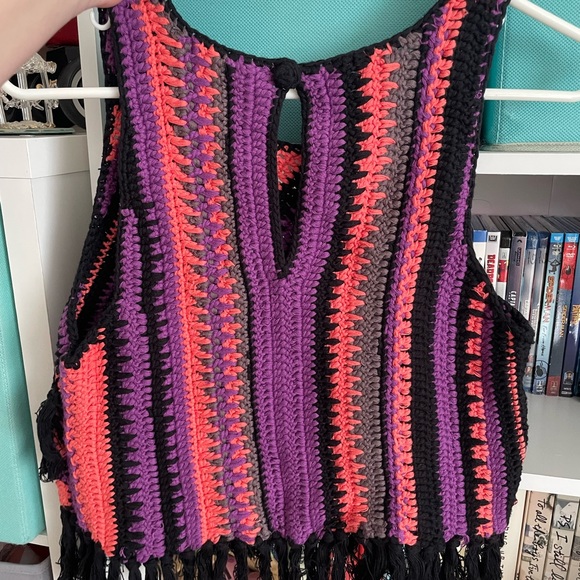 Women’s Woven Tank Top (Never Worn) - Picture 4 of 5